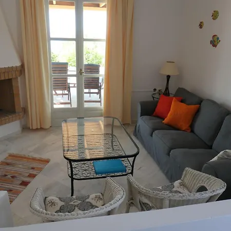 Charming Naxos Villa, Ocean Views, Modern Comfort, Tranquil Escape Villa Mikri Vigla