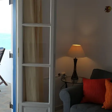 Charming Naxos Villa, Ocean Views, Modern Comfort, Tranquil Escape Mikri Vigla